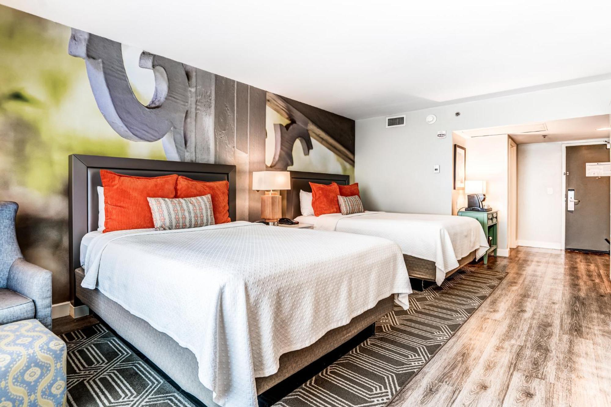Hotel Indigo Atlanta Vinings By Ihg Smyrna Exterior photo
