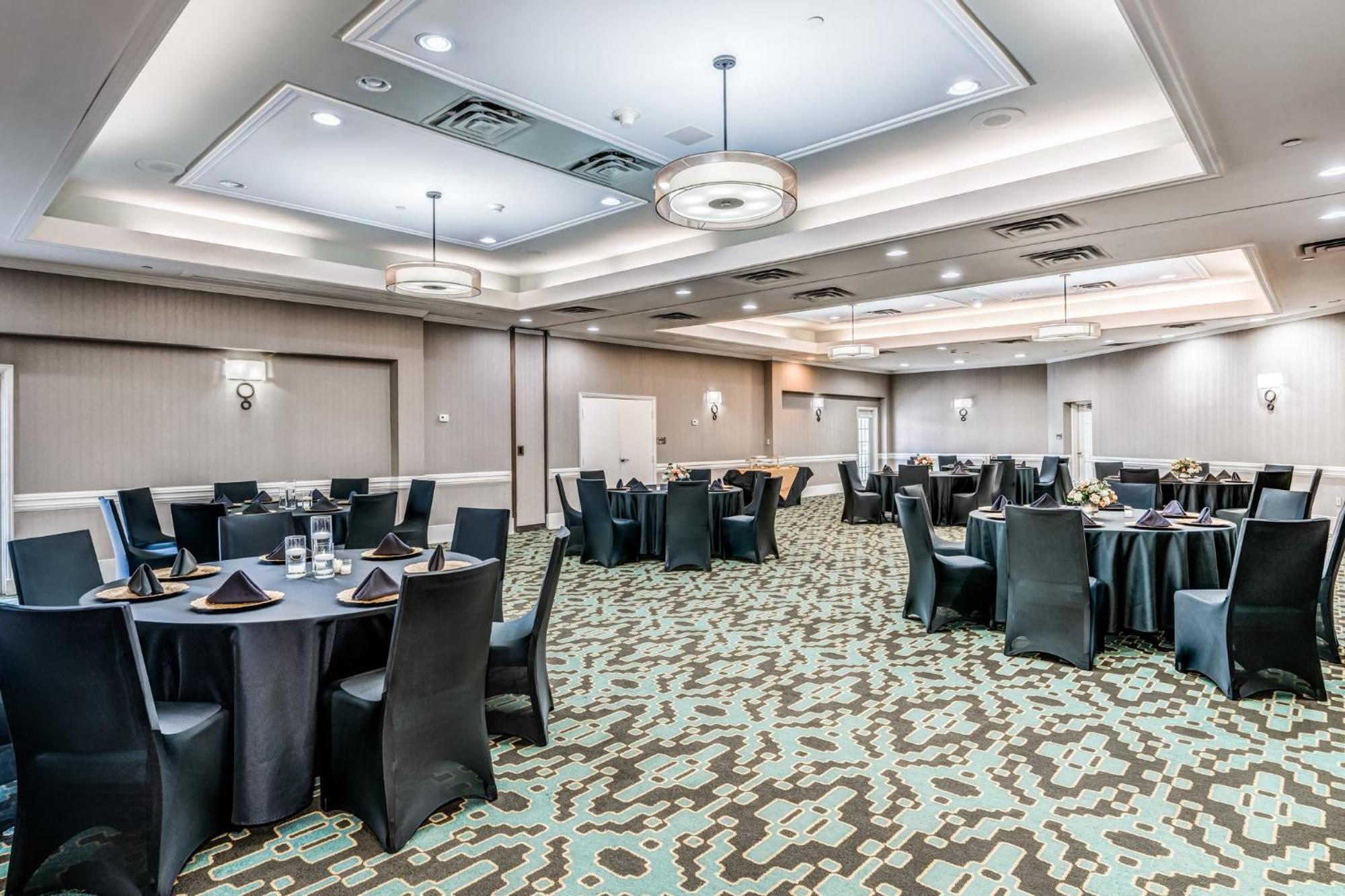 Hotel Indigo Atlanta Vinings By Ihg Smyrna Exterior photo