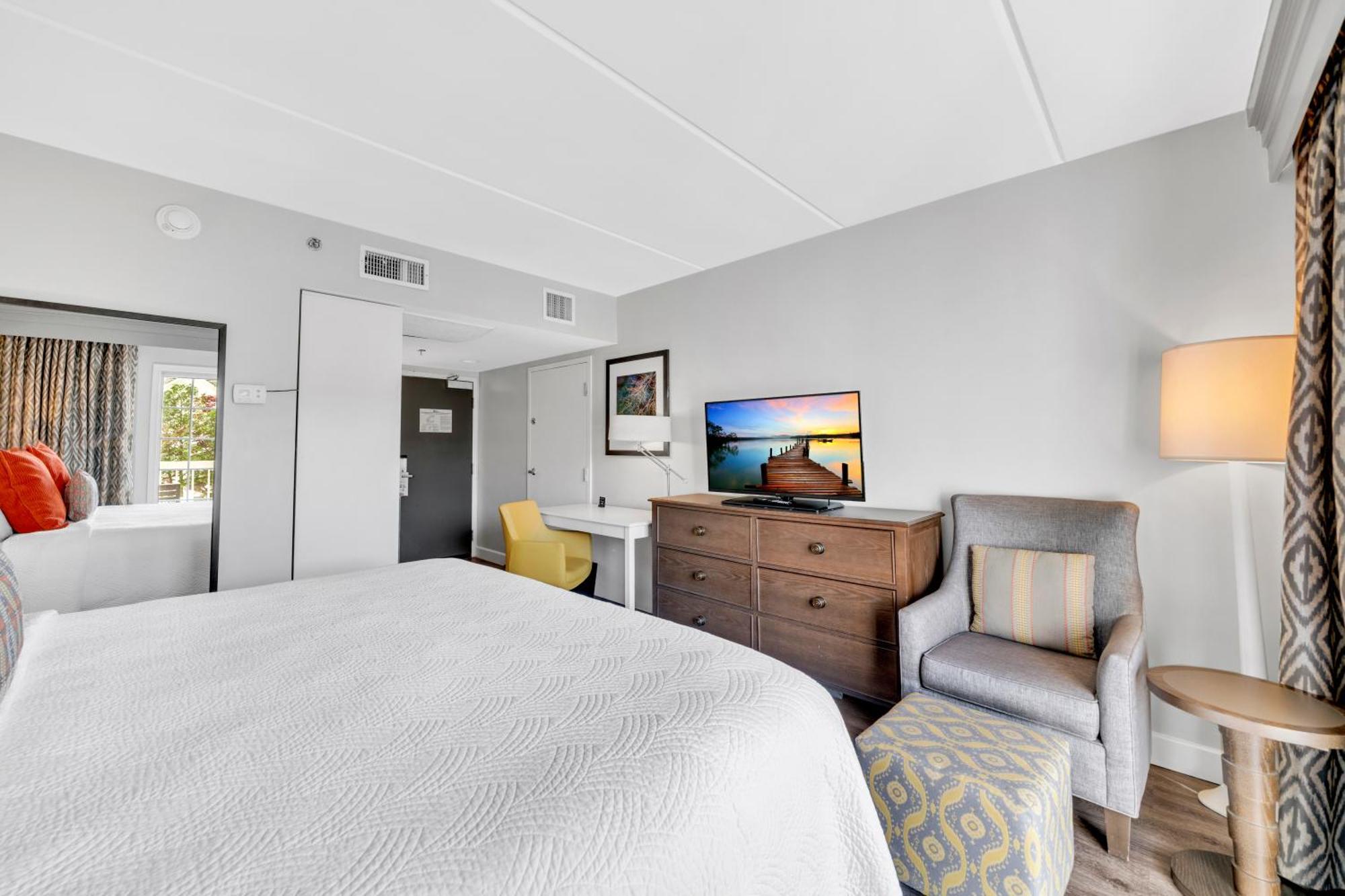 Hotel Indigo Atlanta Vinings By Ihg Smyrna Exterior photo